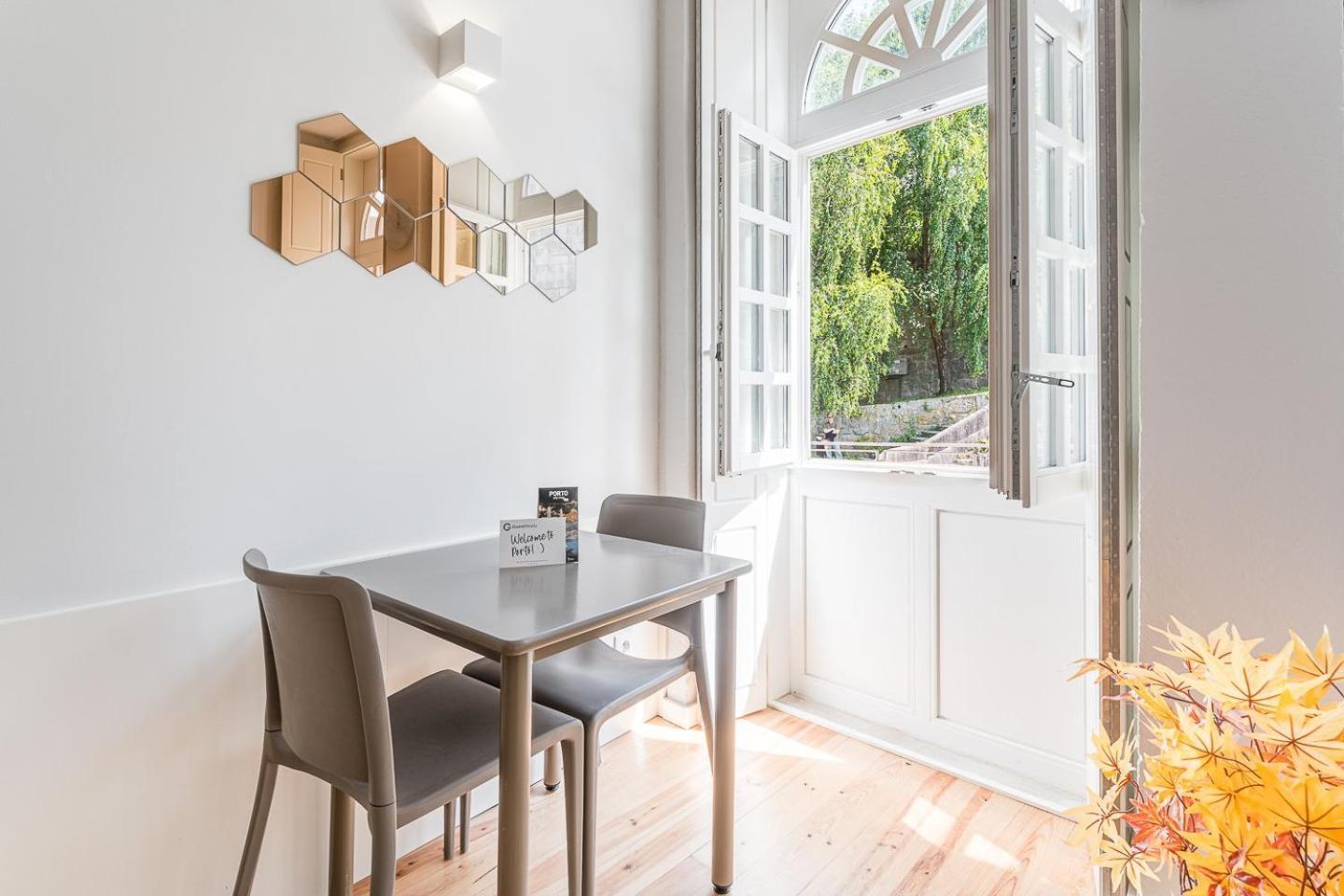Guestready - San Sebastian Studios Porto Bagian luar foto